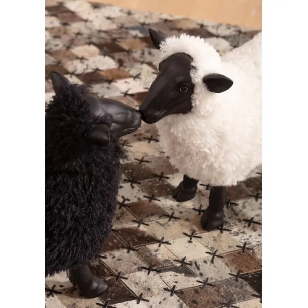 deco_figurine_bathilde_bl_2.webp Outlet KARE Design Deco Figurine Bathilde Black 48cm